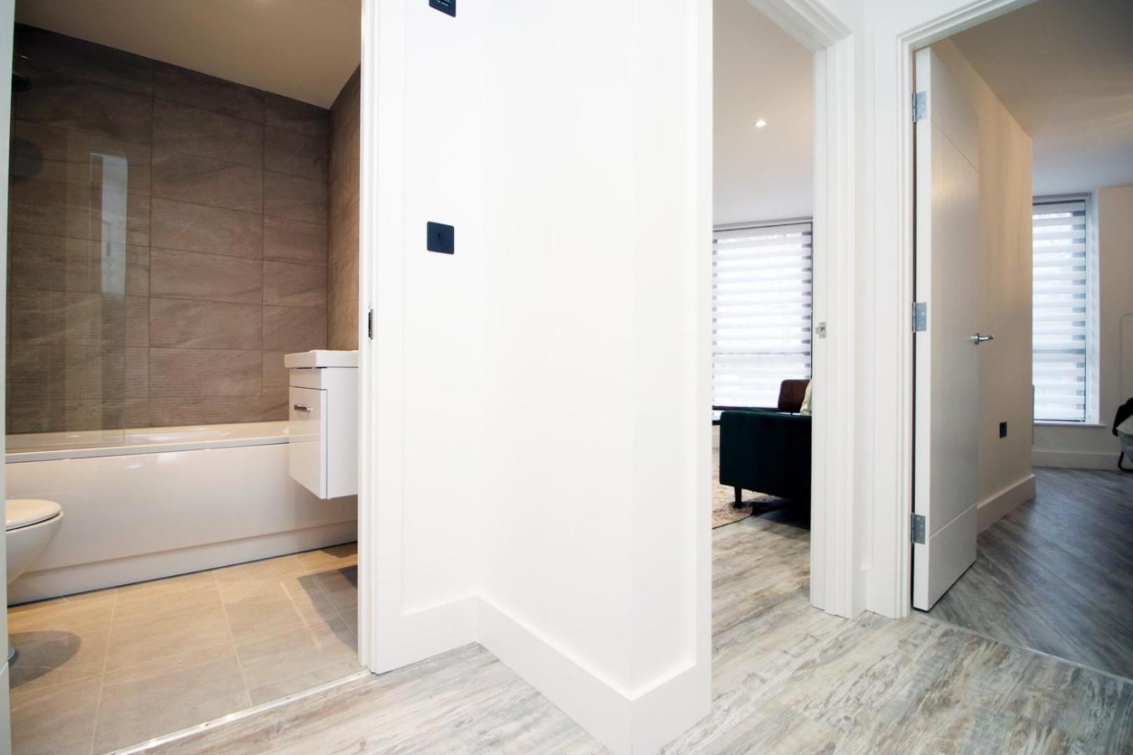2 Bedroom With Free Parking 史云顿 外观 照片